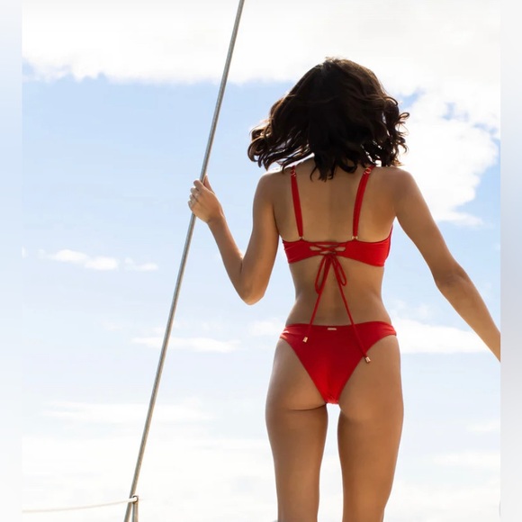 NEW! Kenny Flowers THE CALI Underwire Bikini Top and Bikini Set Red SZ S - Picture 2 of 16